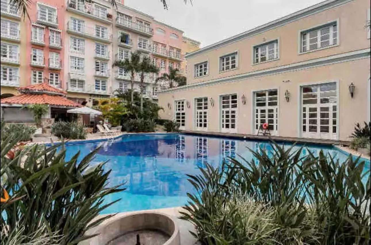Exelente apartamento em Hotel Resort Il Campanário Florianópolis