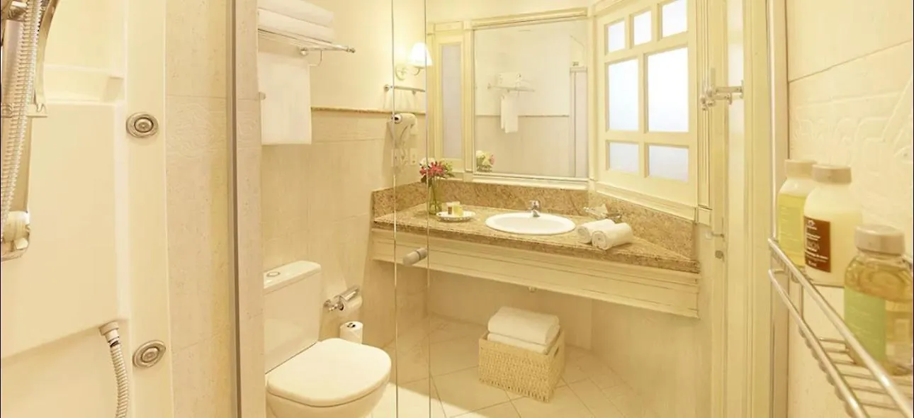 Apartahotel Exelente apartamento em Hotel Resort Il Campanário Florianópolis