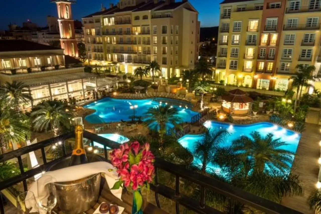 Exelente apartamento em Hotel Resort Il Campanário Florianópolis