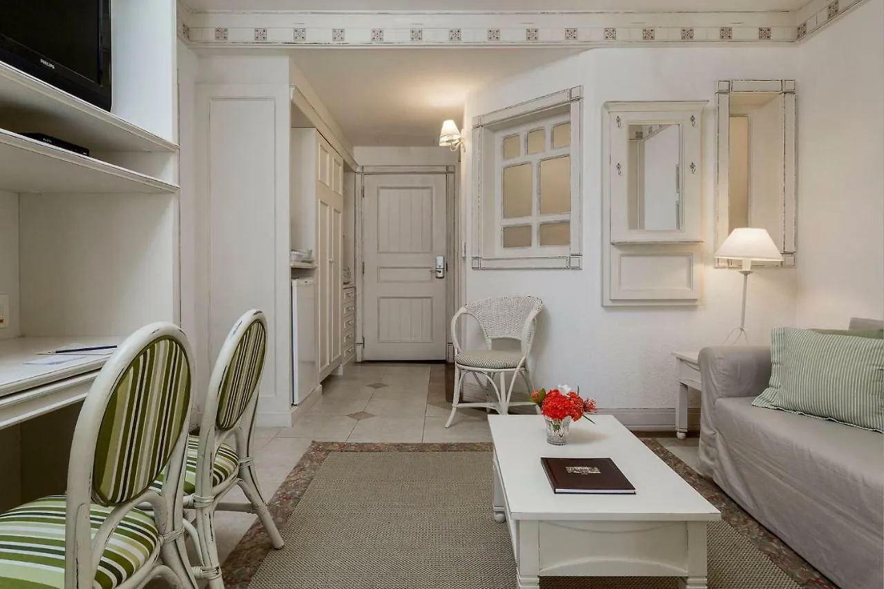 Apartahotel Exelente apartamento em Hotel Resort Il Campanário Florianópolis Brasil