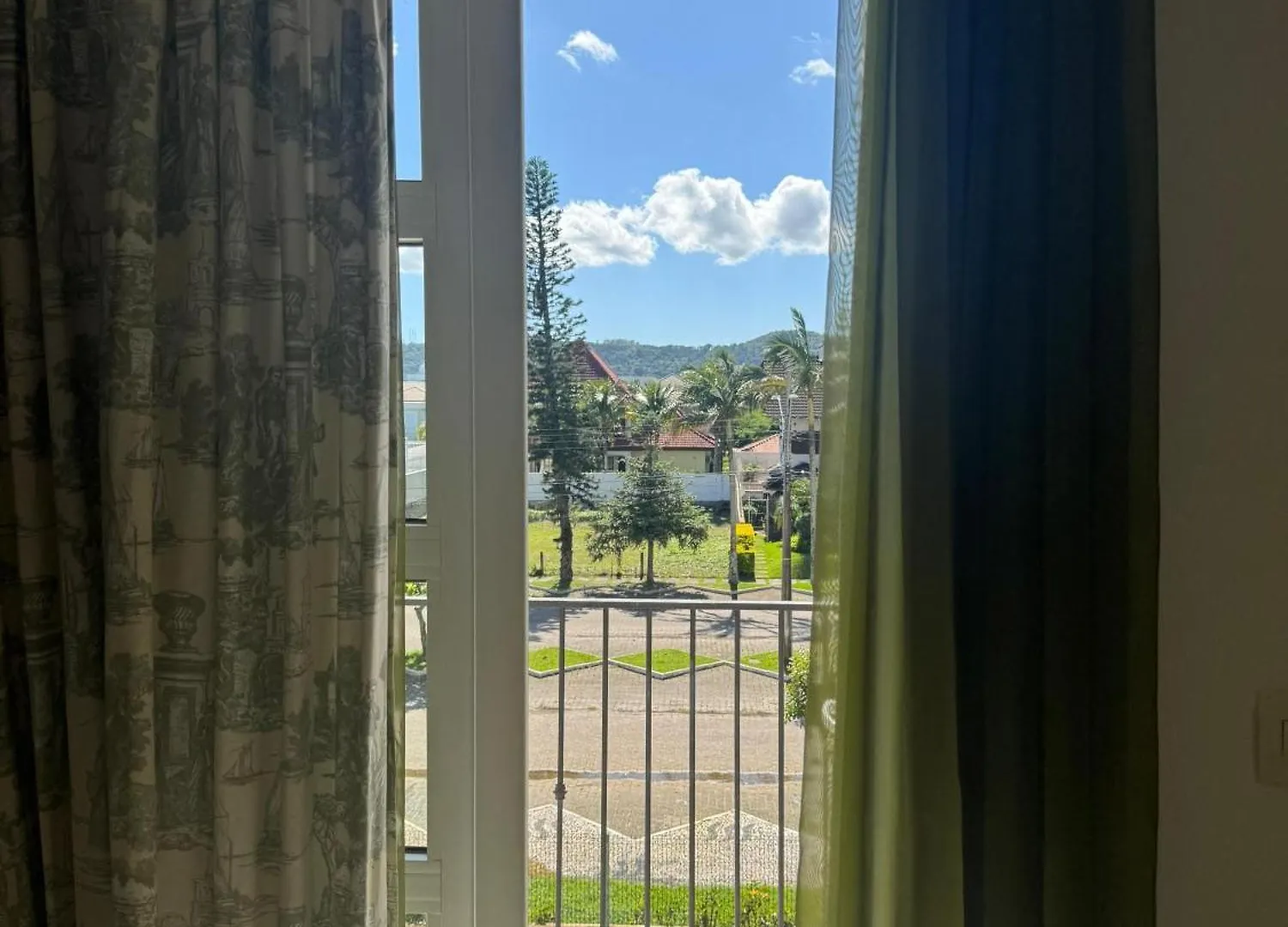 Exelente apartamento em Hotel Resort Il Campanário Florianópolis Apartahotel